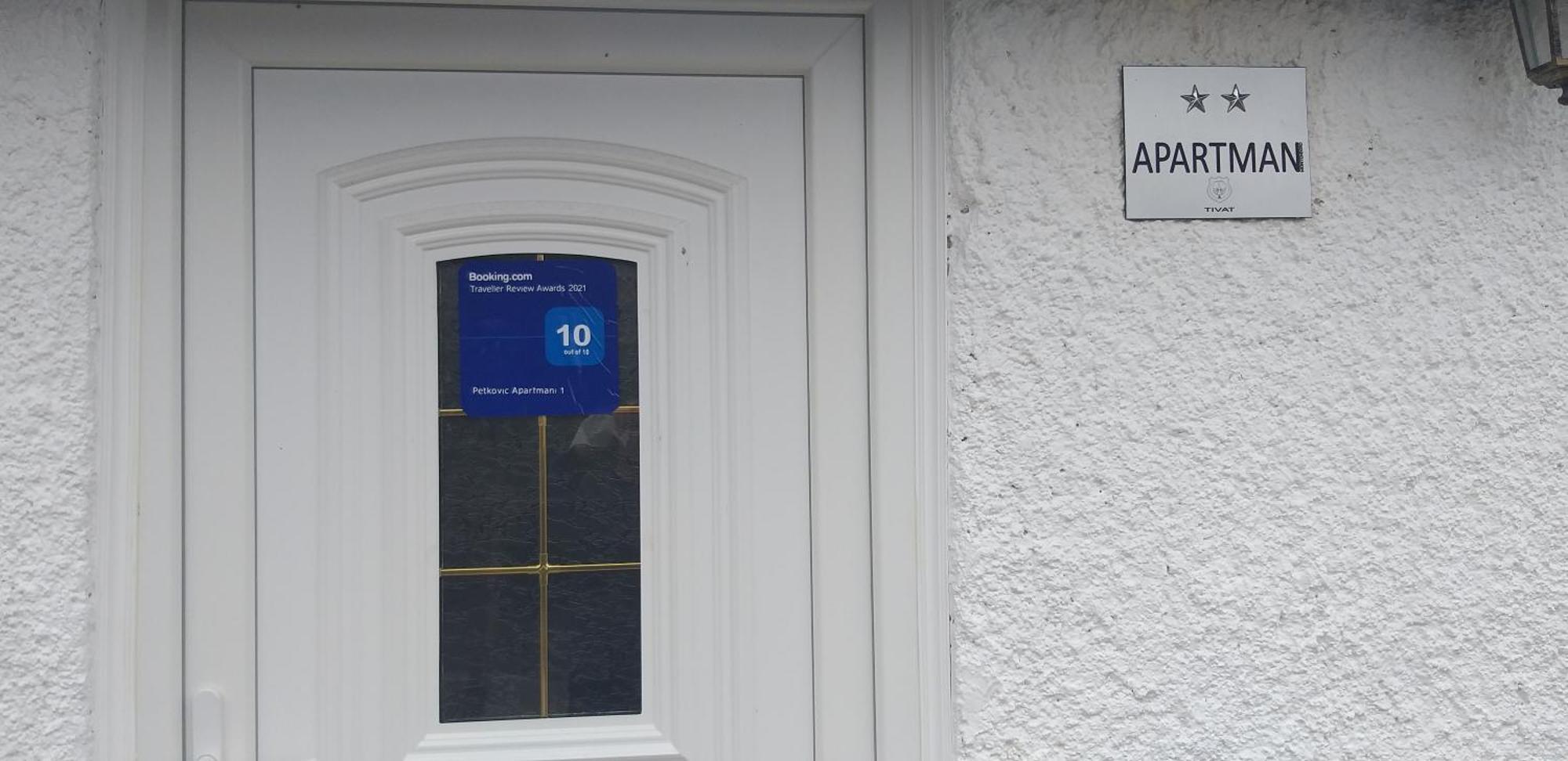 Petkovic Apartmani 1 Tivat Rom bilde
